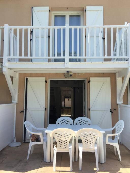 T3 En Duplex Avec Grande Piscine Apartamento Anglet Exterior foto