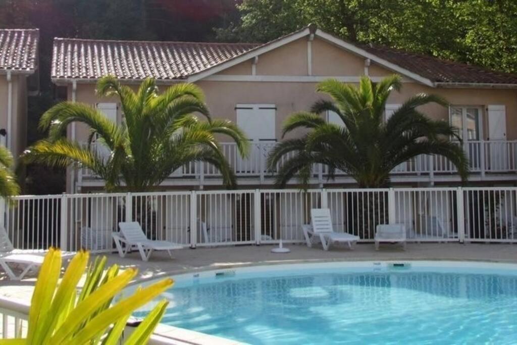T3 En Duplex Avec Grande Piscine Apartamento Anglet Exterior foto