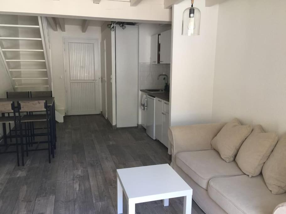 T3 En Duplex Avec Grande Piscine Apartamento Anglet Exterior foto